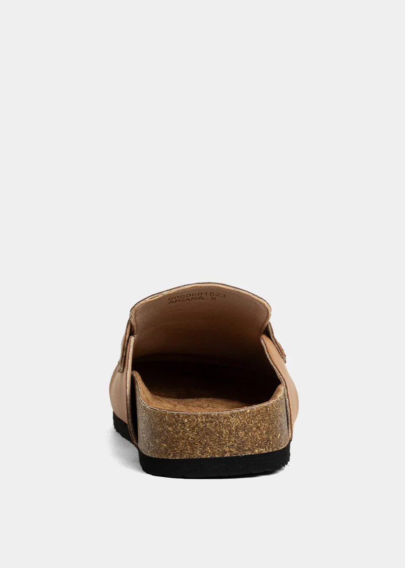 ARIANA - Image 4