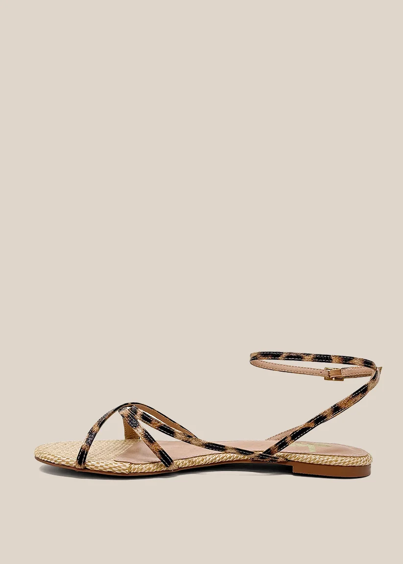 BETTY - Image 6