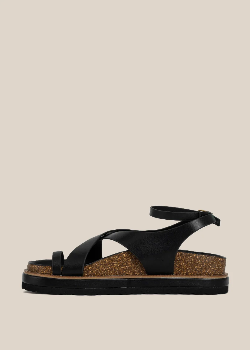 CAROL - Image 5