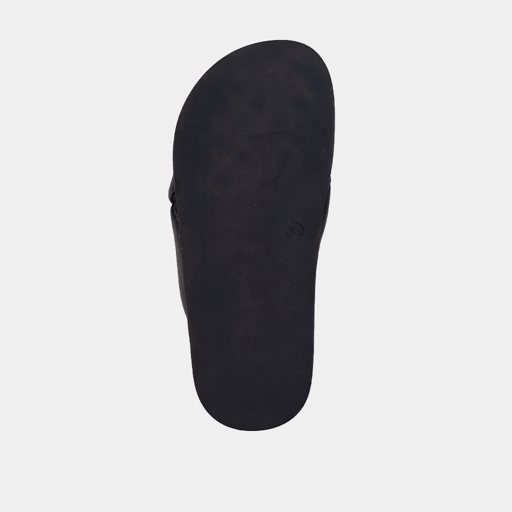 CLAIRE - Image 10