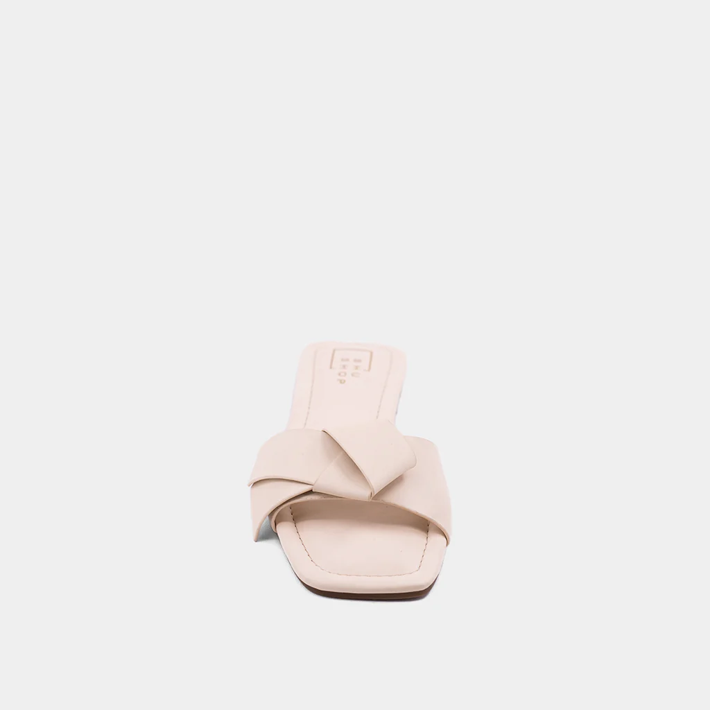 DIANA - Image 5