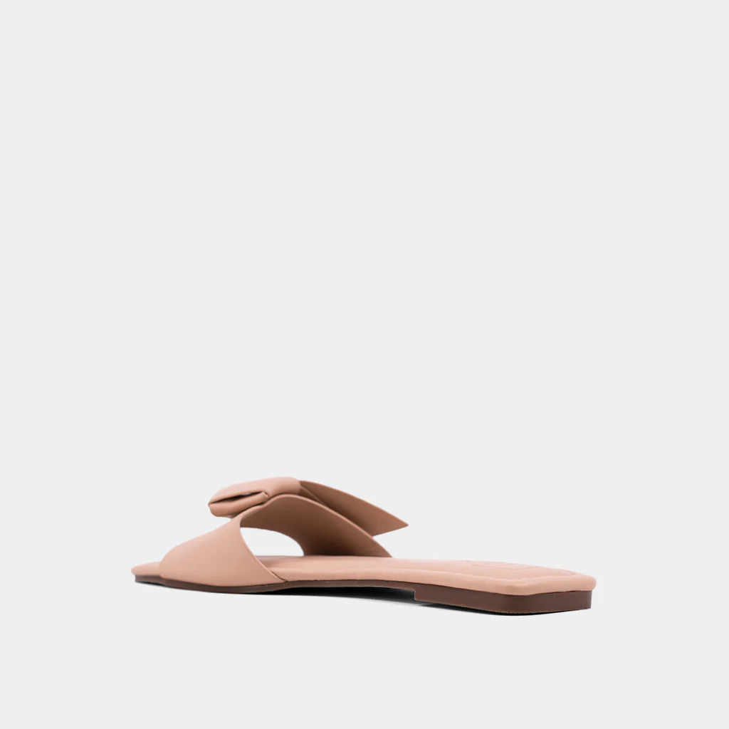 DIANA - Image 7