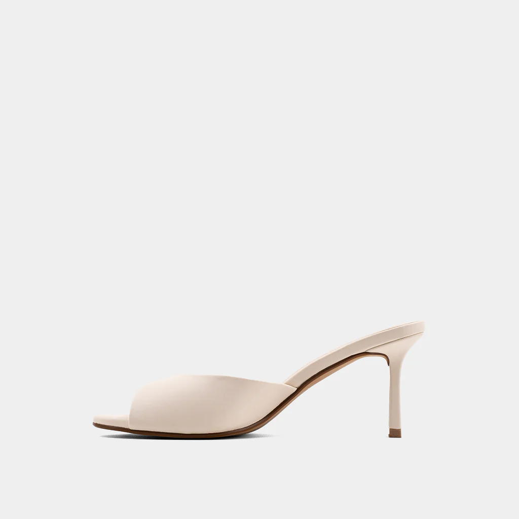 ELAINE - Image 6