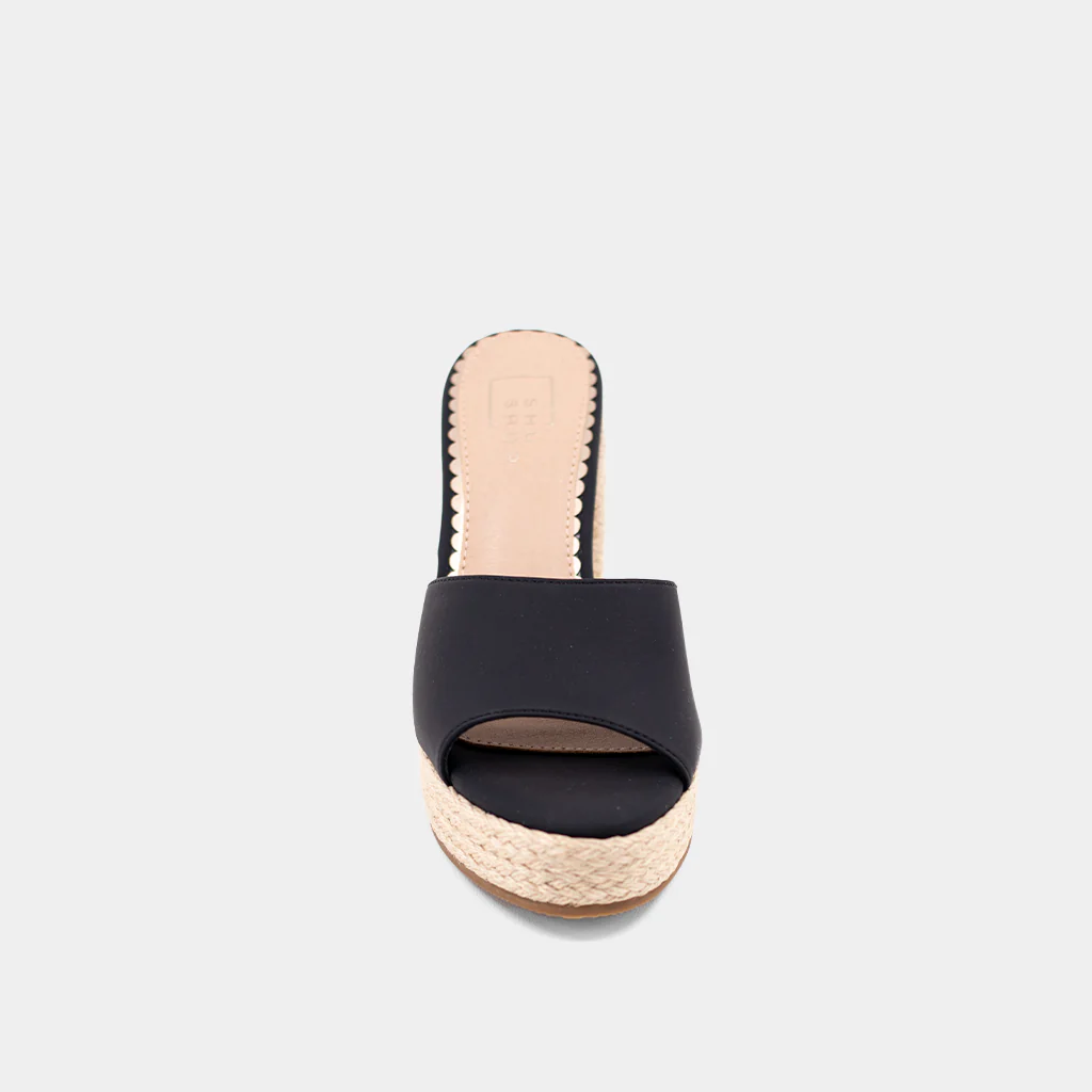 ELVIRA - Image 5