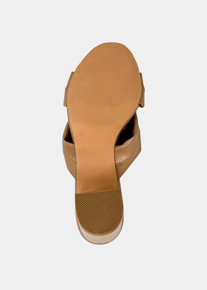 FELICITY - Image 6