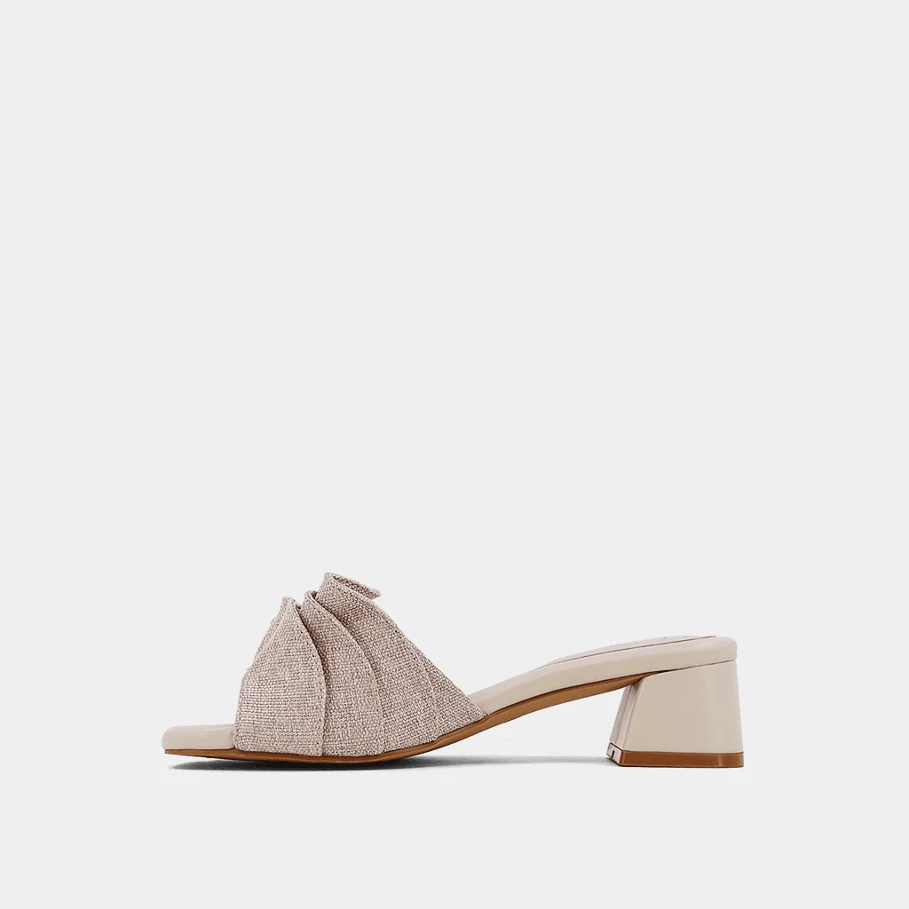 FRANCES - Image 7