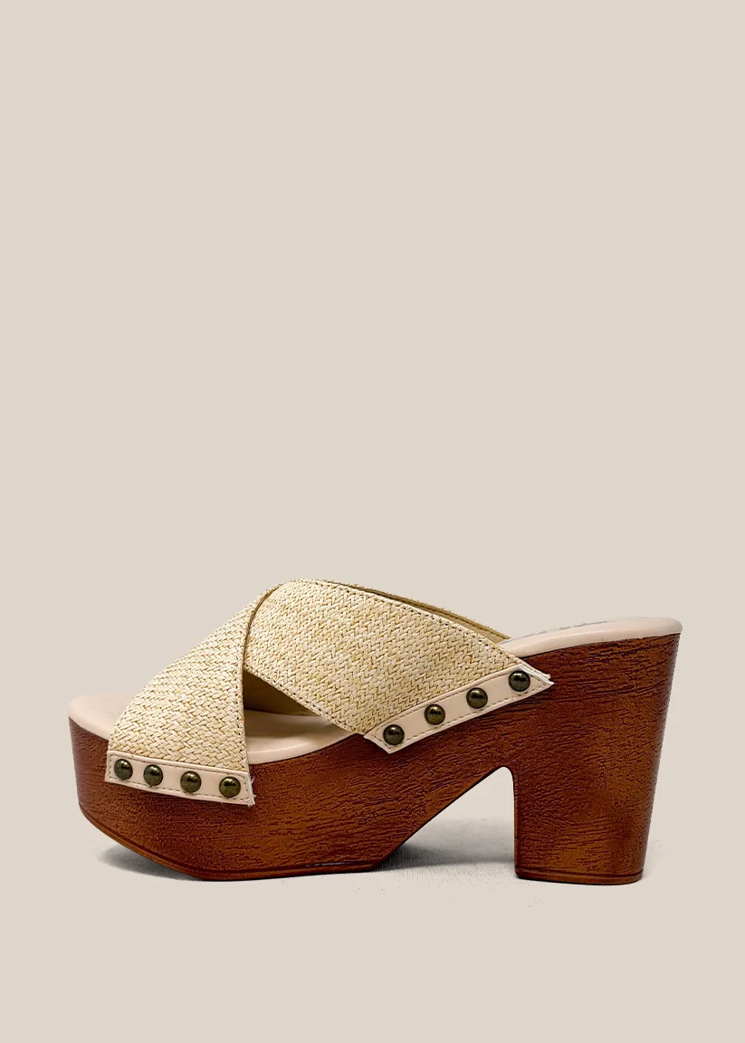 IVANNA - Image 5