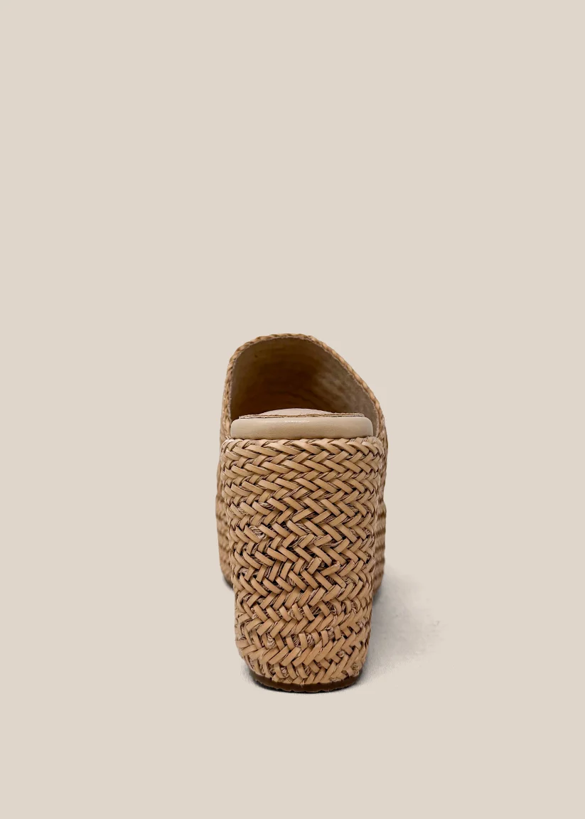 JOSIE - Image 4