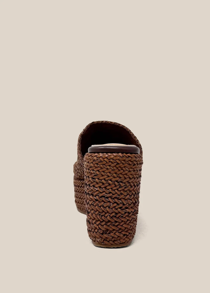 JOSIE - Image 4