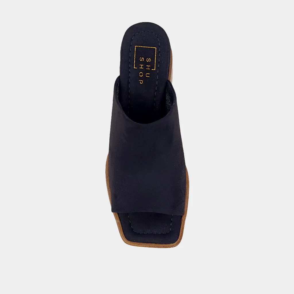 KARLIE - Image 7