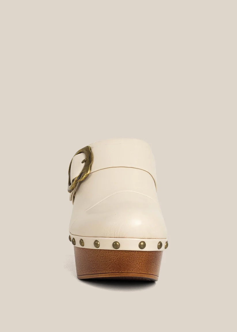 LUCY - Image 3