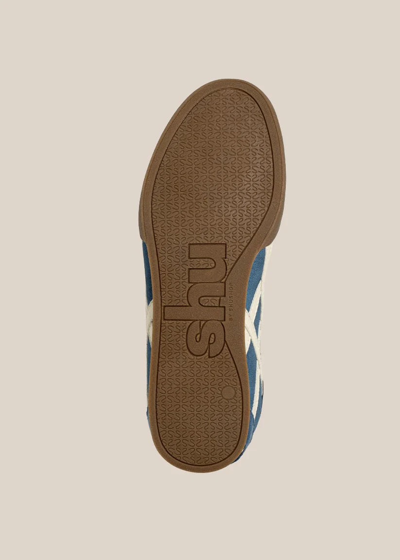 POLLY - Image 6