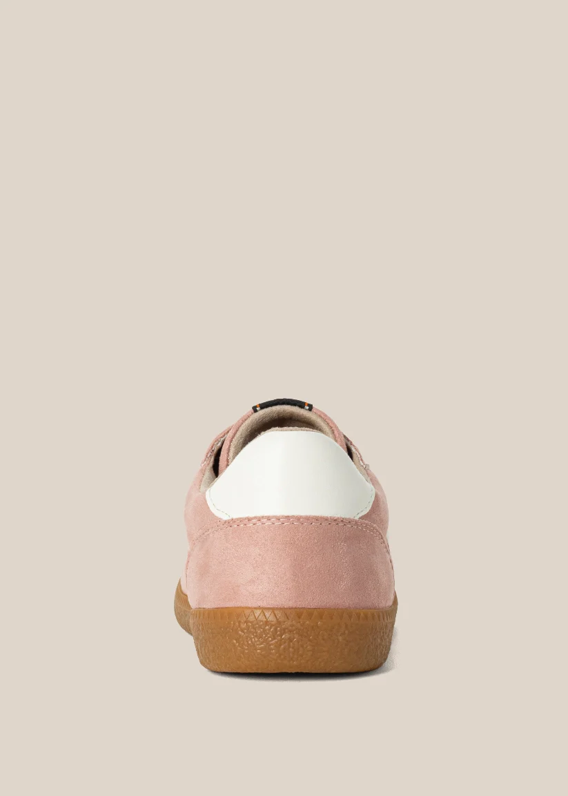 RENEE - Image 4