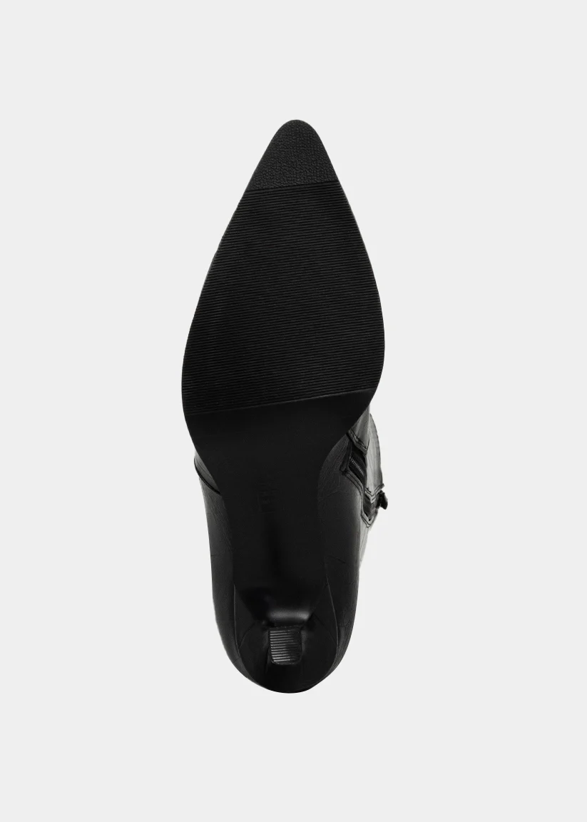 VANESSA - Image 6